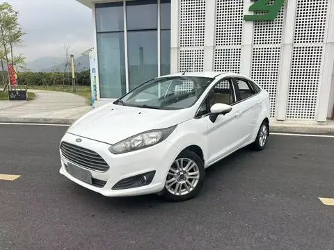 Ford 嘉年华 2013