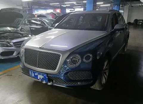 Bentley 添越 2018