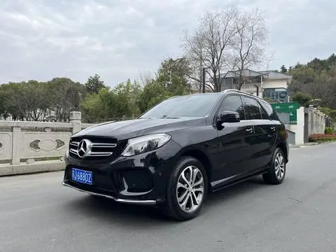 Mercedes-Benz GLE 2016
