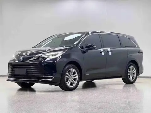 Toyota 赛那 2023