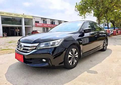 Honda Accord 2015 — фото 1