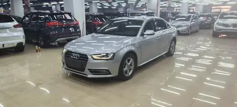 Audi A4L 2015