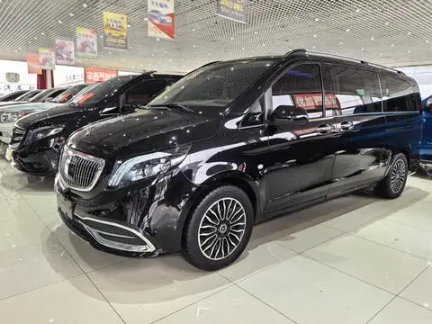 Mercedes-Benz 威霆 2023