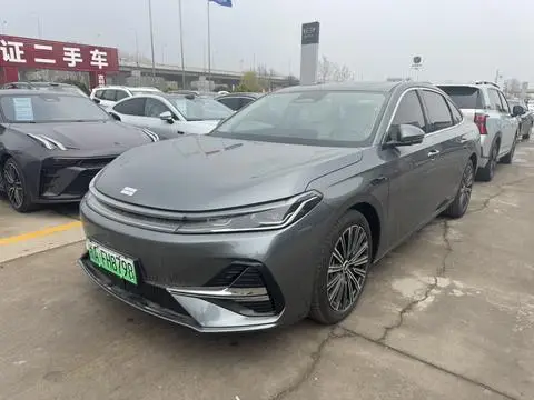 Geely A7 EM 2025 — фото 1