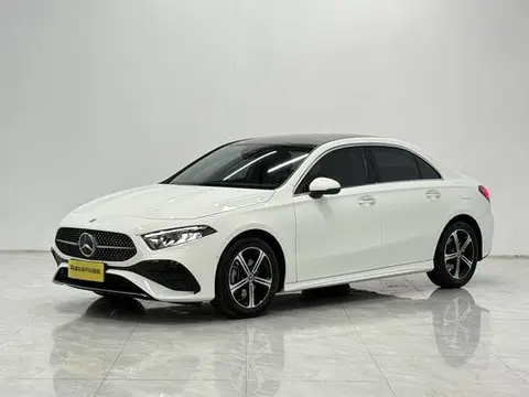 Mercedes-Benz A-Class 2024 — фото 1