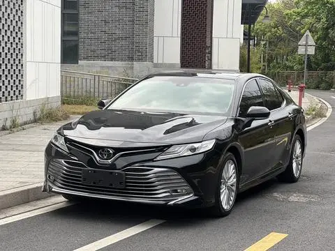 Toyota Camry 2019