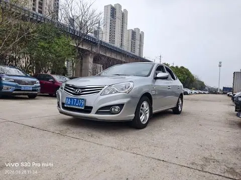 Hyundai 悦动 2015