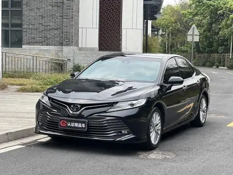 Toyota Camry 2019