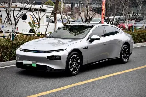 XPeng 小鹏P7 2020