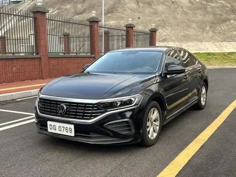 Volkswagen Passat 2023