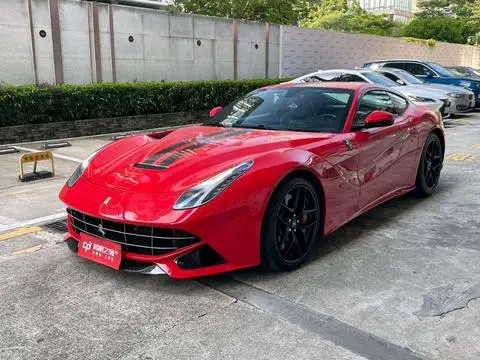 Ferrari F12berlinetta 2013