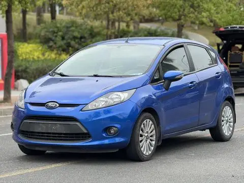 Ford 嘉年华 2012