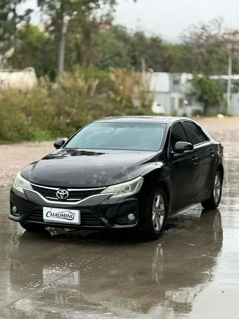 Toyota Reiz 2013
