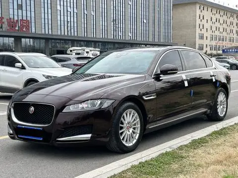Jaguar XFL 2017