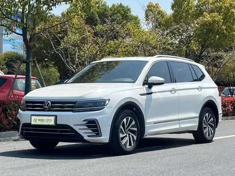 Volkswagen Tiguan L PHEV 2021