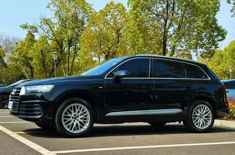 Audi Q7 2016