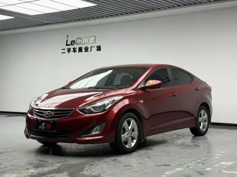 Hyundai Elantra Langdong 2012
