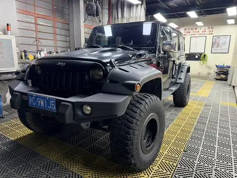 Jeep 牧马人 2012