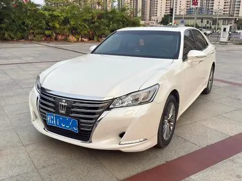 Toyota Crown 2017
