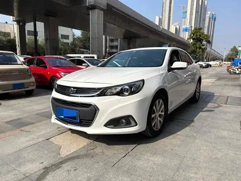 Chevrolet Malibu 2017 — фото 1