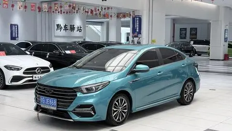 Chery Arrizo 5 PLUS 2021