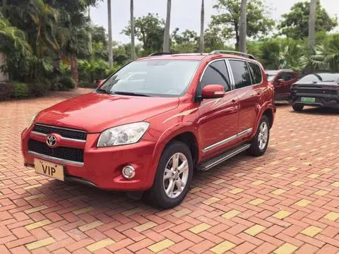 Toyota RAV4 2011