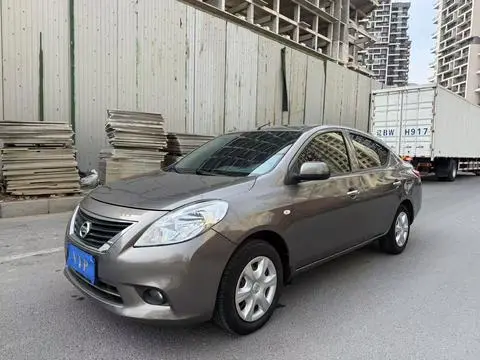 Nissan 阳光 2011