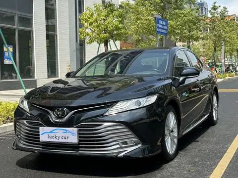 Toyota Camry 2019