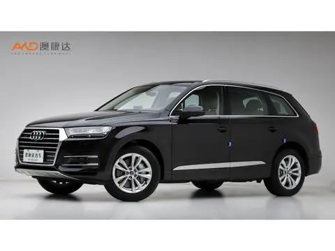 Audi Q7 2018 — фото 1