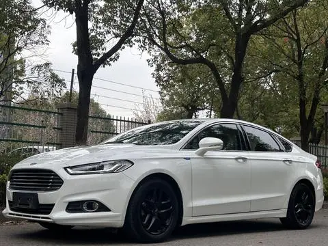 Ford 蒙迪欧 2013