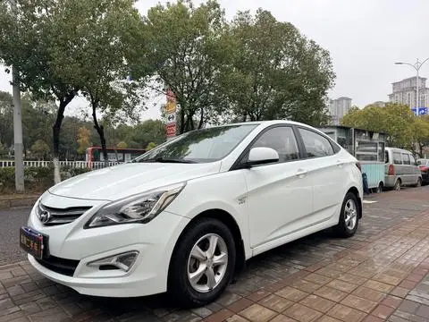 Hyundai 瑞纳 2014