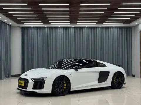 Audi R8 2016 — фото 1