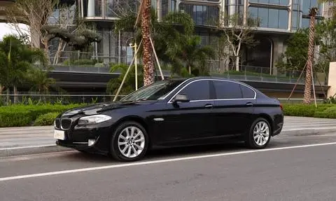 BMW 5 Series 2011