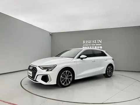 Audi A3 2021 — фото 1