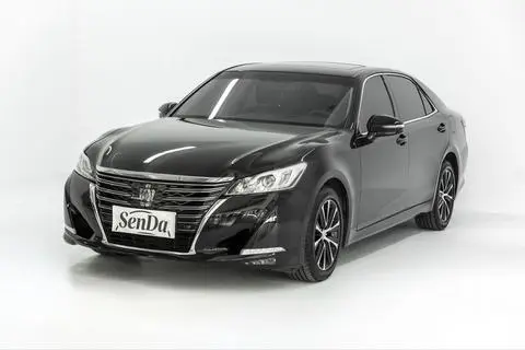 Toyota Crown 2018