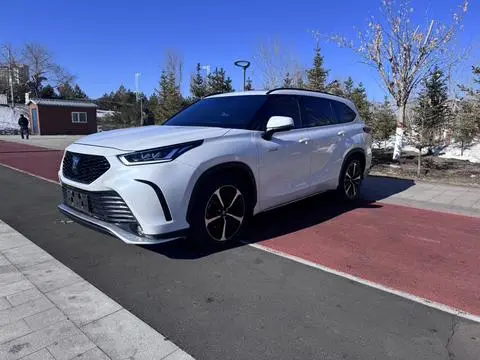 Toyota Crown Kluger 2021