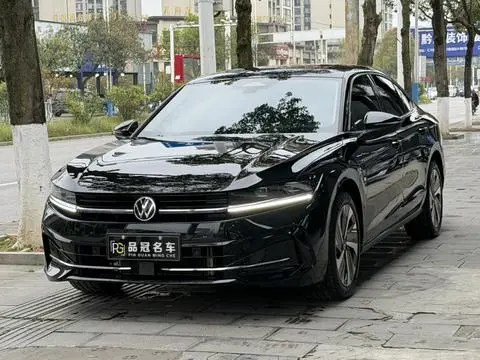 Volkswagen Magotan 2024