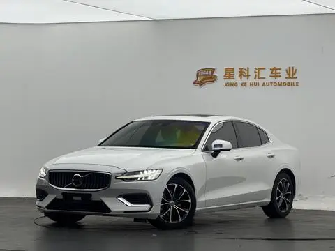 Volvo S60 2022