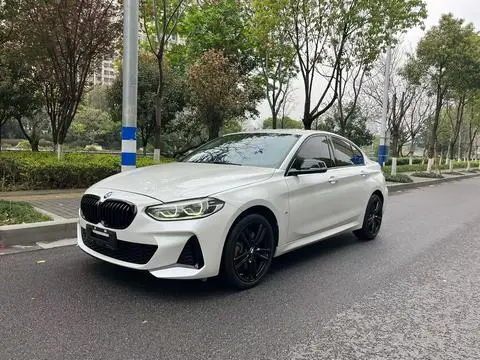 BMW 1 Series 2021