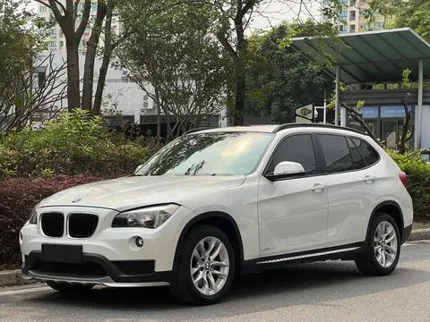 BMW X1 2015 — фото 1