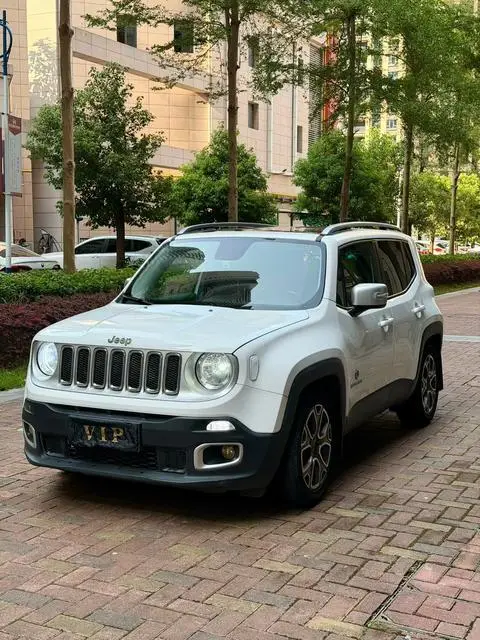 Jeep 自由侠 2016