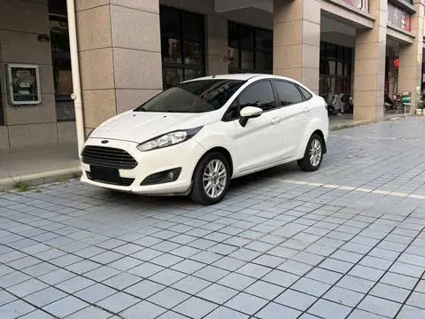 Ford 嘉年华 2013