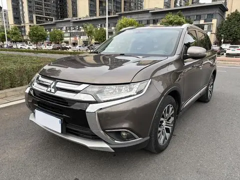 Mitsubishi 欧蓝德 2018