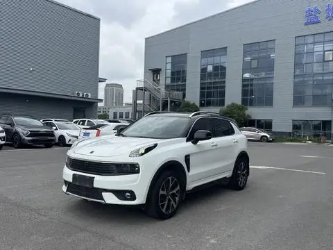Lynk & Co 01 2017
