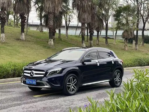 Mercedes-Benz GLA 2016