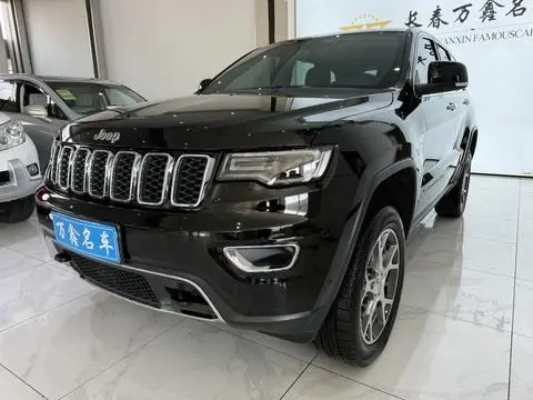 Jeep 大切诺基 2021 — фото 1