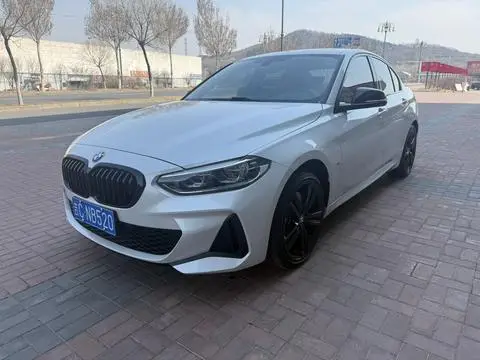 BMW 1 Series 2021