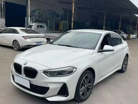 BMW 1 Series 2021
