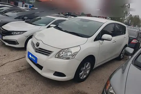 Toyota 逸致 2014