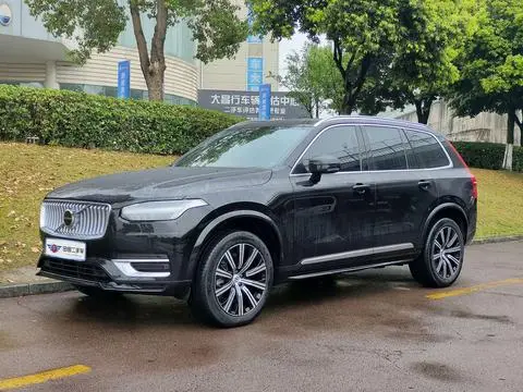 Volvo XC90 2023 — фото 1